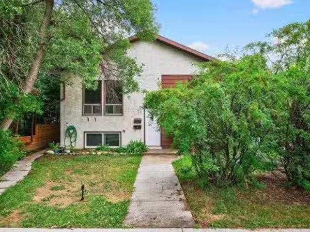 House for sale in Wedgewood, Alberta