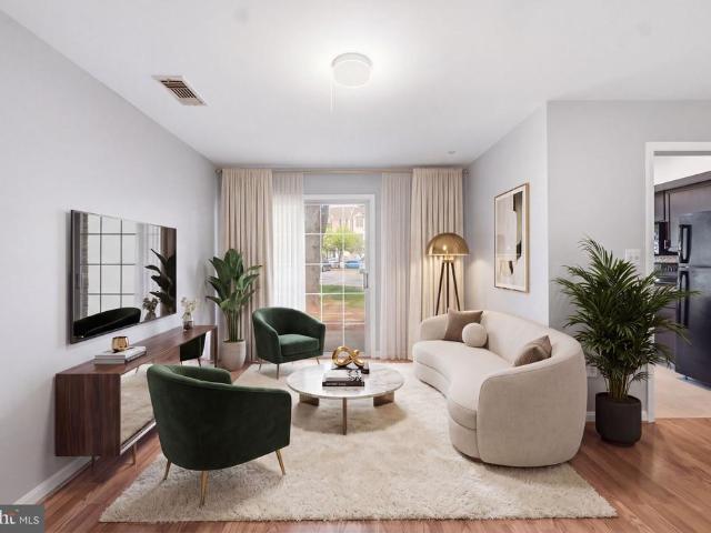 Condo for sale in Kings Square, Montgomery Village