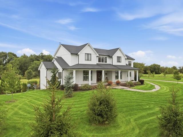 House for sale in Churubusco, Whitley County