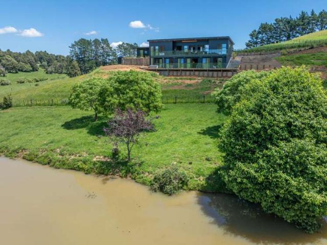 Property for sale in Awhitu