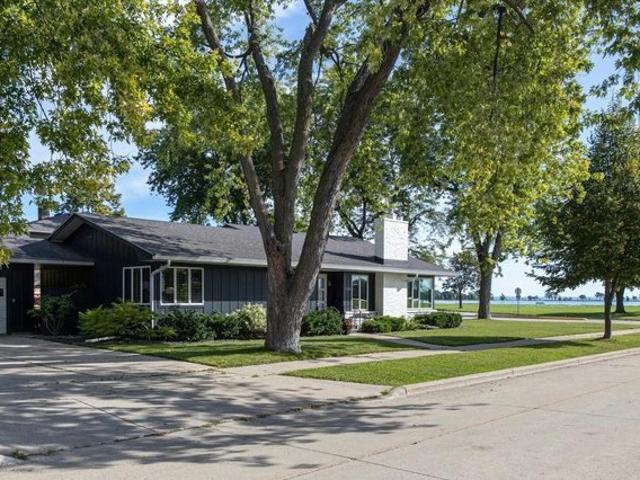 House for sale in Oshkosh, Wisconsin