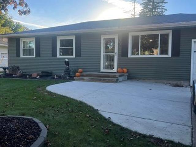 House for sale in Beaver Dam, Dodge County