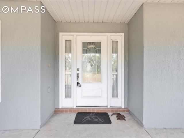 House for sale in Anthony, Florida