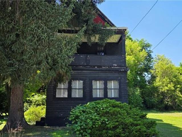 House for sale in Youngstown, Ohio