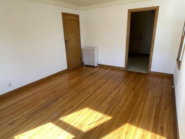 Apartment for rent in Summit Hill, Ramsey