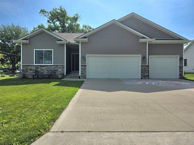 House for sale in Chariton, Iowa