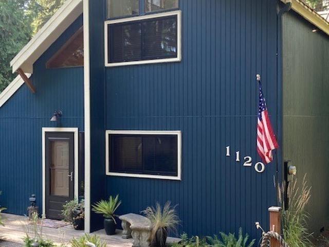 House for sale in Hoodsport, Washington