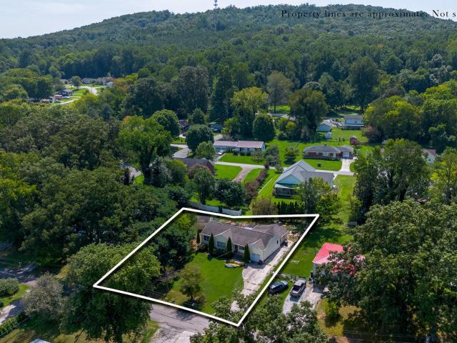 House for sale in Laddie Village, Kingston