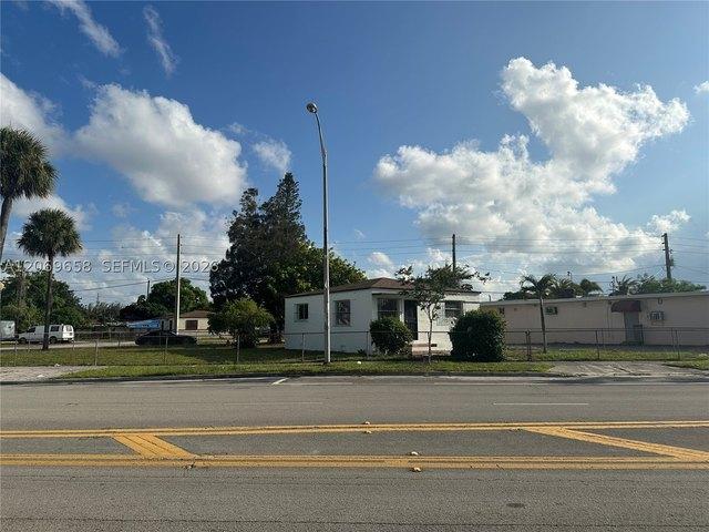 House for sale in Opa-locka, Miami-Dade County