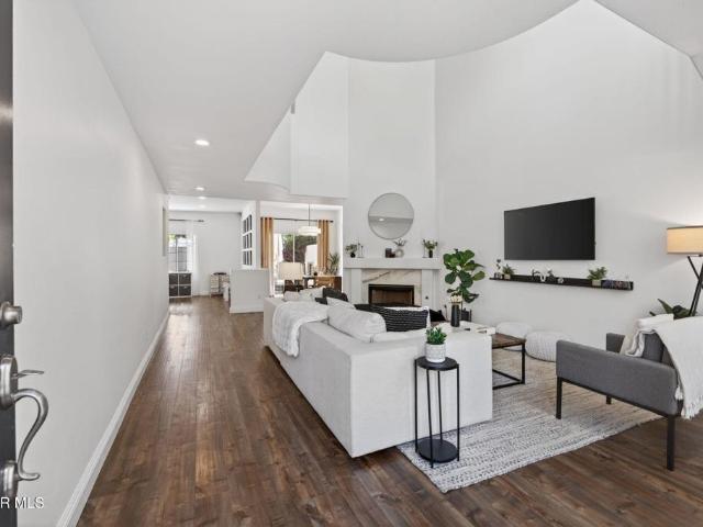 Townhouse for sale in Newbury Park, California
