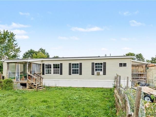 House for sale in Oneida, New York