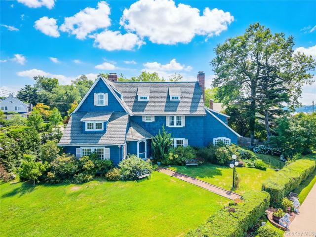 House for sale in Queens, Arverne
