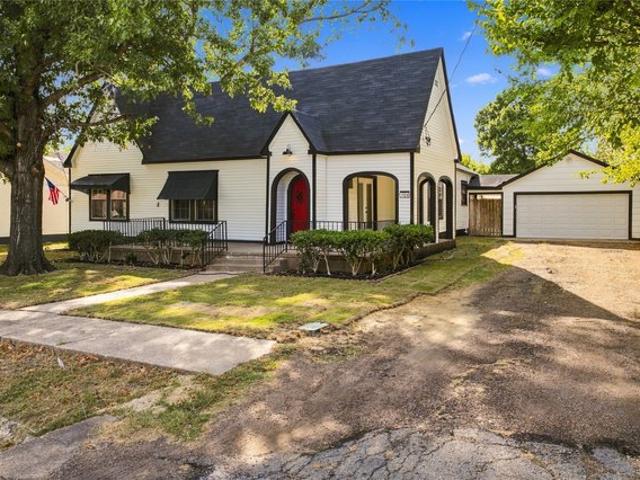 House for sale in Cooper, Delta County