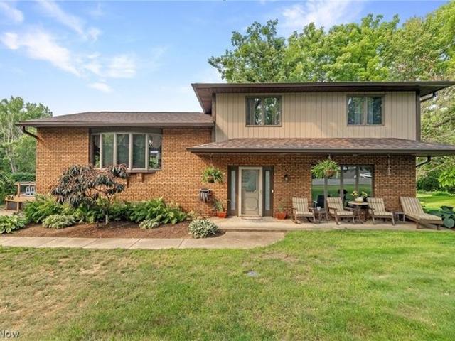 House for sale in Summit, Ohio