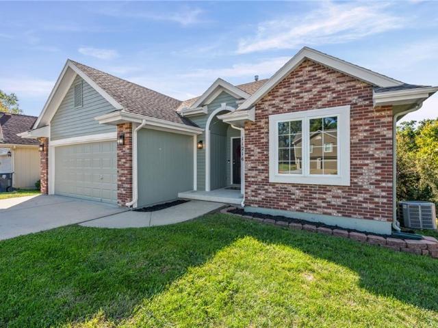 House for sale in North Hampton, Kansas City