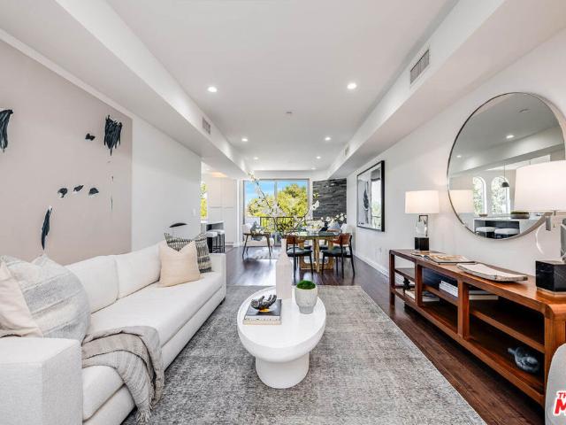 Condo for sale in North Hollywood Neighborhood Council District, Los Angeles