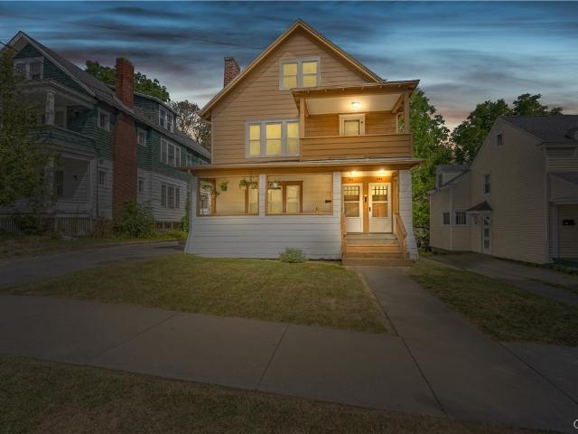 House for sale in Syracuse, New York