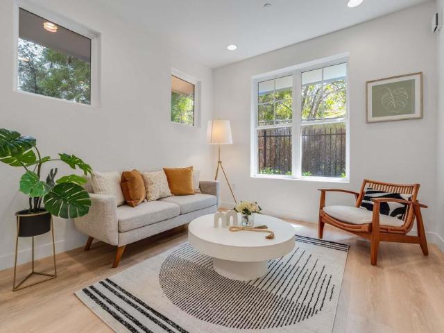 Condo for sale in Emeryville, California