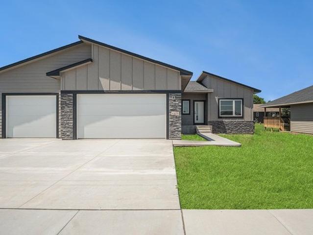 House for sale in Madison, South Dakota