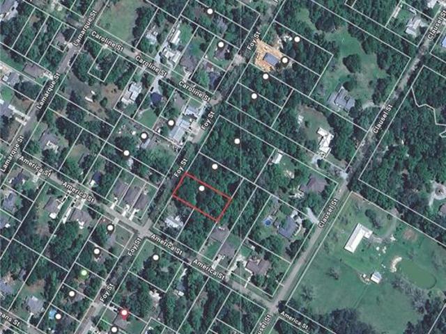 Land for sale in Mandeville, Louisiana