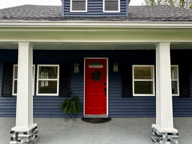 House for sale in Irvine, Kentucky