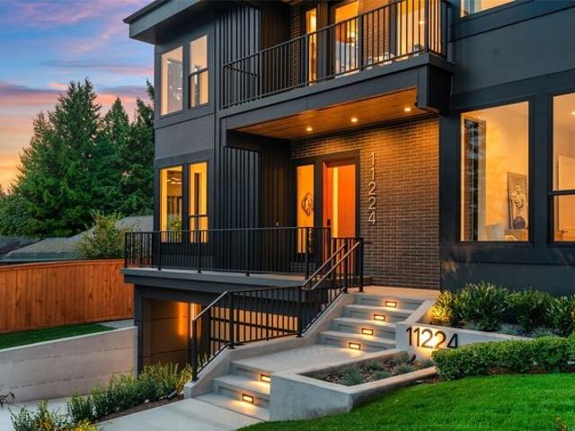 House for sale in Kirkland, Washington