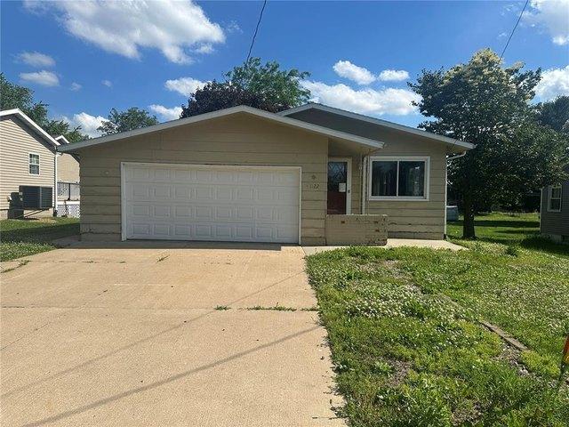 House for sale in Vinton, Iowa