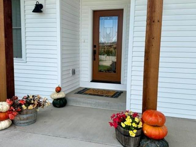 House for sale in Wanamingo, Goodhue County