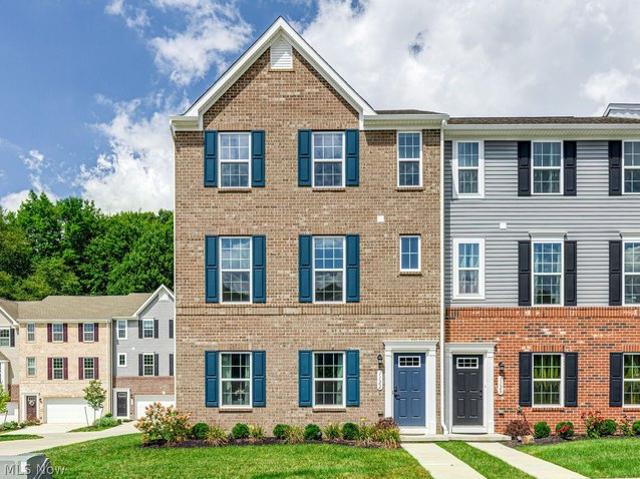 Townhouse for sale in Summit, Ohio