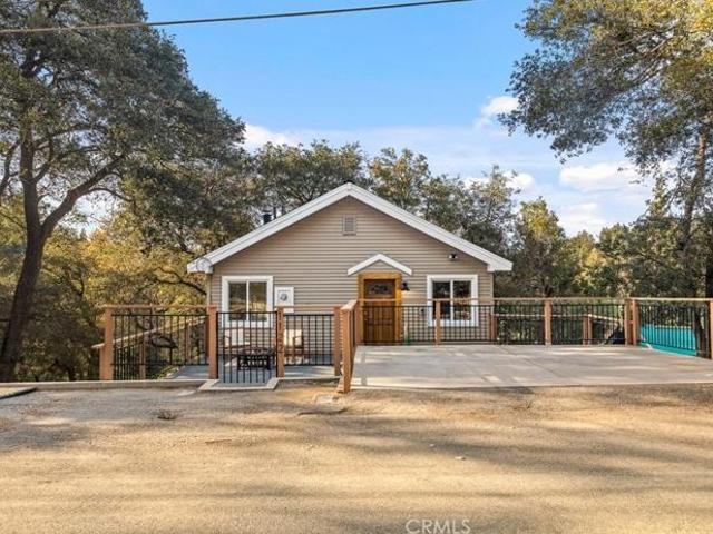 House for sale in Cedarpines Park, California