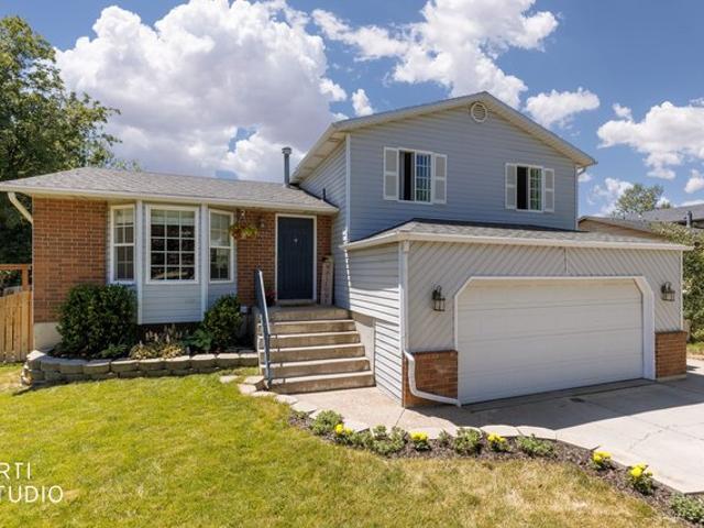 House for sale in Layton, Utah