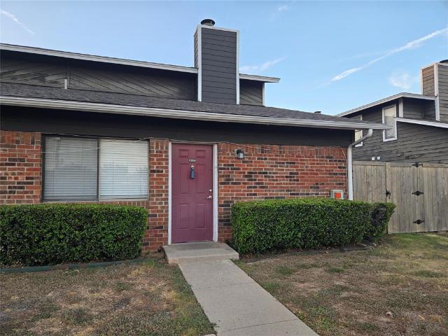 Townhouse for sale in Arlington, Texas