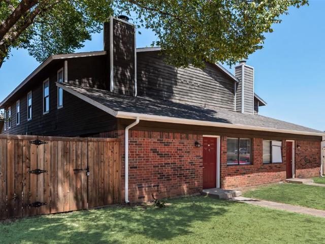 Condo for sale in Arlington, Texas