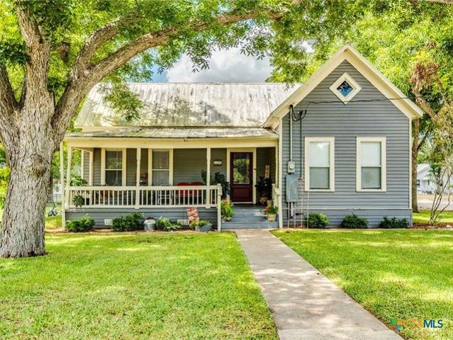 House for sale in Shiner, Texas