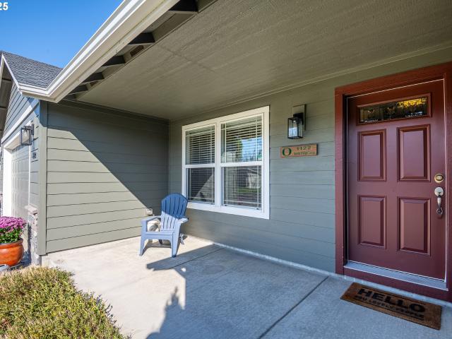 House for sale in Creswell, Oregon