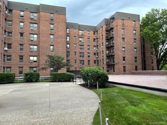 House for rent in Queens, Arverne