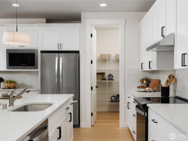 House for sale in Interlaken, Lakewood