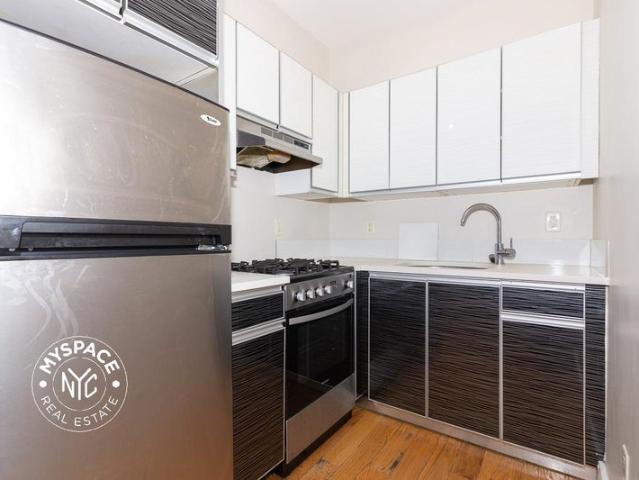 Room for rent in Arverne, New York
