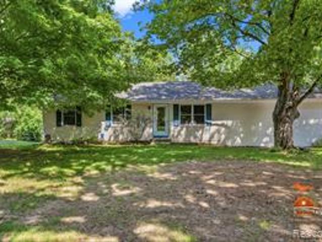 House for sale in Hamburg, Michigan
