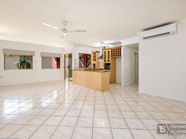 Apartment for rent in Cairns North, Cairns