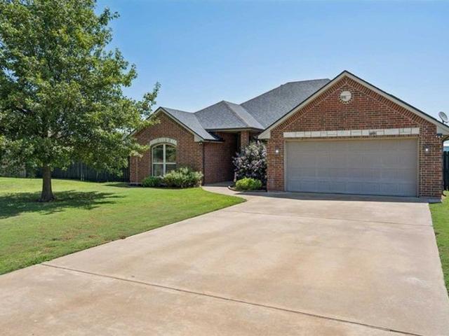 House for sale in Elgin, Oklahoma