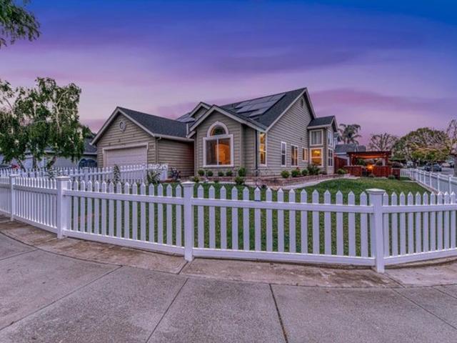 House for sale in Salinas, California