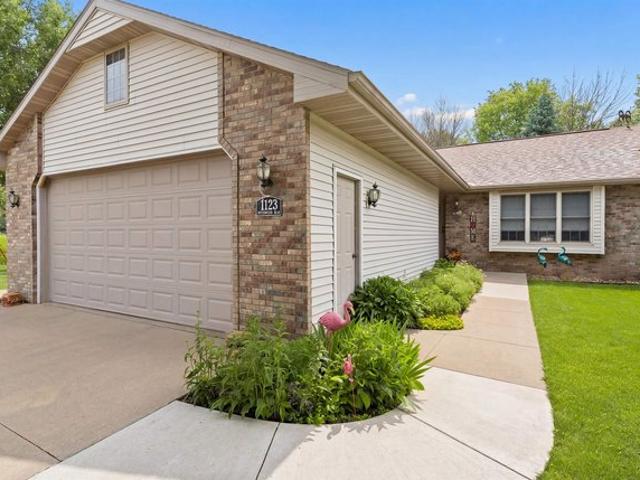 House for sale in Menasha, Winnebago County
