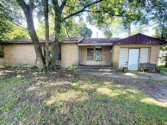 House for sale in Titus, Texas