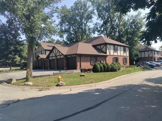Condo for sale in Palos Hills, Illinois
