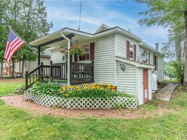 House for sale in Oneida, New York
