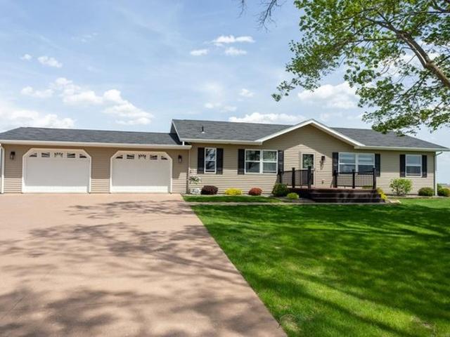 Farm for sale in Cassville, Wisconsin