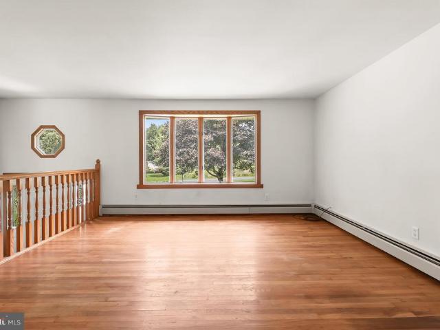 House for sale in Aikin, Perryville