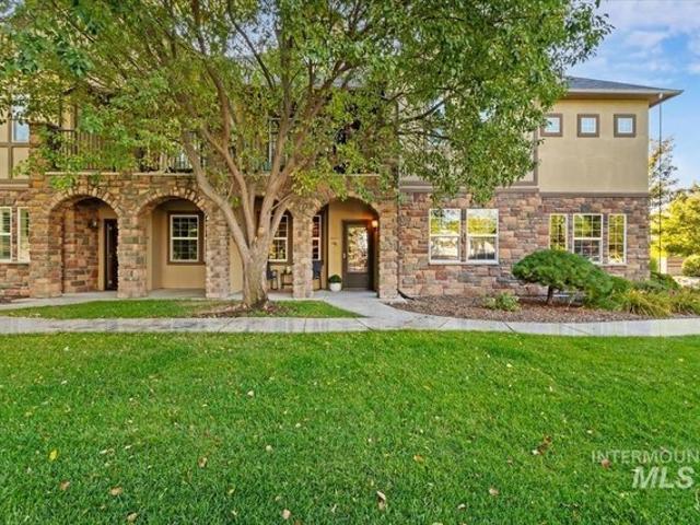 Condo for sale in Eagle, Idaho