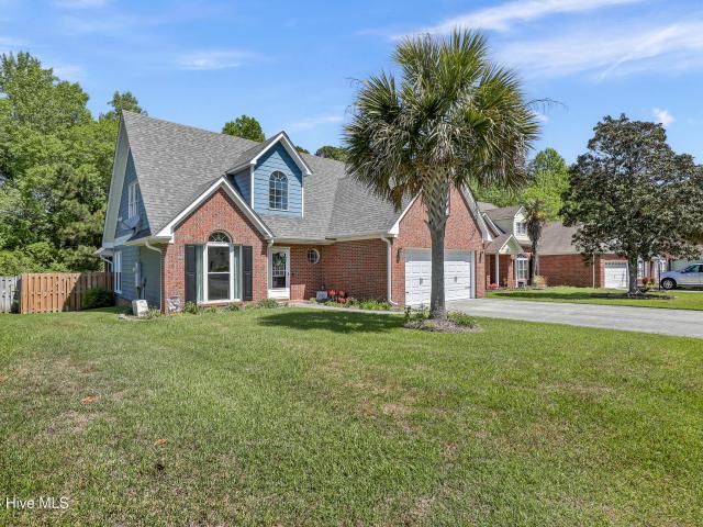House for sale in Sneads Ferry, North Carolina